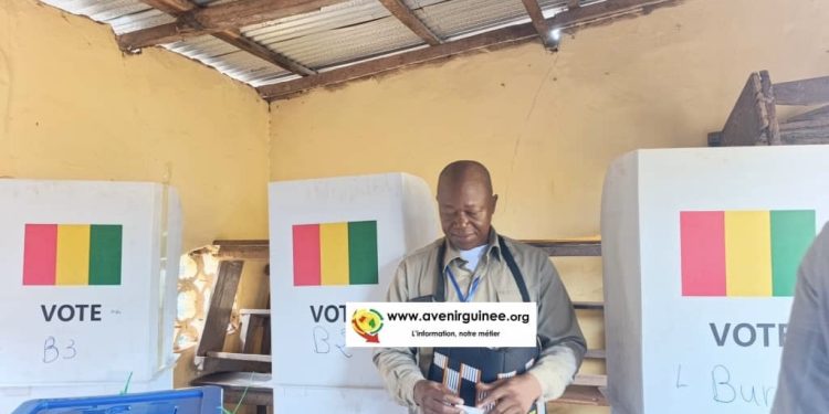 Jour de vote à Gbessia : les électeurs arrivent « à pas de caméléon » (constat)