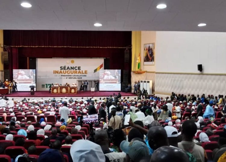 GUINÉE : Le Président Mamadi Doumbouya crée l’École Navale de Kassa (ENAK)