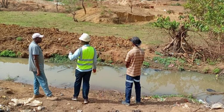 Projet Simandou à Mamou : Entre pollutions agricoles, indemnisations « dérisoires » et menaces de blocage, le cri d&rsquo;alarme des communautés impactées