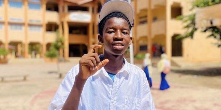 Bac 2026 / Mamou : Classé 5ᵉ ex æquo de la République en Mathématiques, Aliou Diallo retrace son parcours vers l’excellence