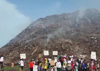 Gbessia : Le gouvernement annonce la fermeture officielle de la décharge de Dar-es-Salam 2