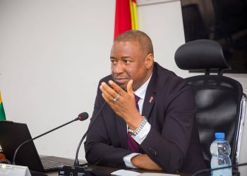Bras de fer à la BCRG : Le gouverneur durcit le ton et exige un retour au travail