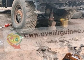 Drame à Kindia : Un pneu explose et tue deux jeunes mécaniciens