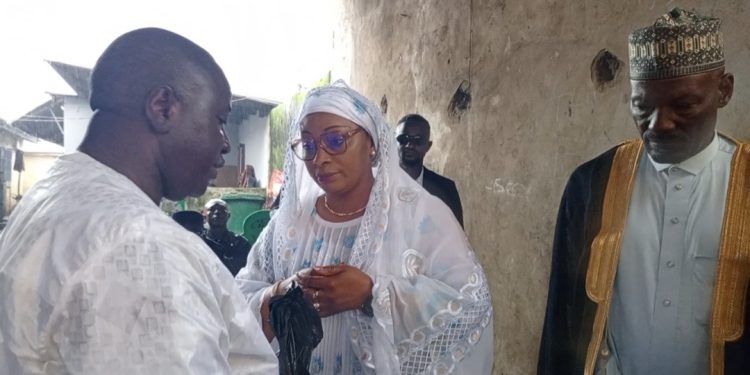 Incendie à Gbessia-Cité 2 : 4 morts, le Gouvernement au chevet de la famille éplorée