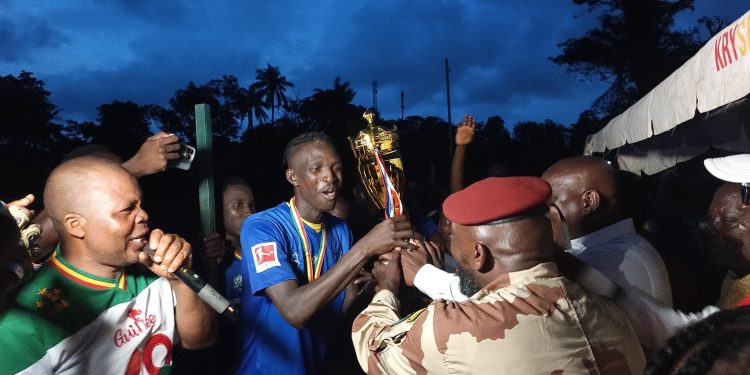 68ᵉ anniversaire de l’indépendance : la jeunesse de Kassa célèbre le 2 octobre autour du ballon rond