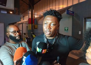 Après le « Concert de la Fraternité » à Abidjan, Soul Bang’s et Manamba Kanté regagnent Conakry